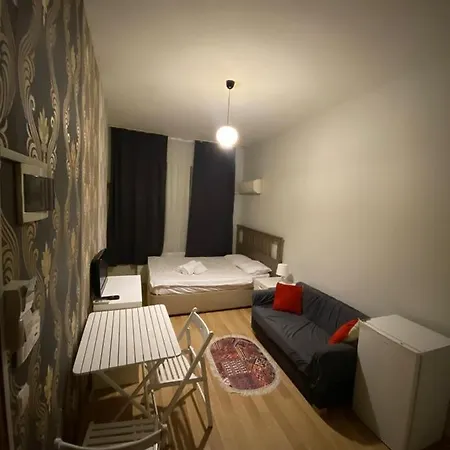 Perfect Location In Beyoglu דירה